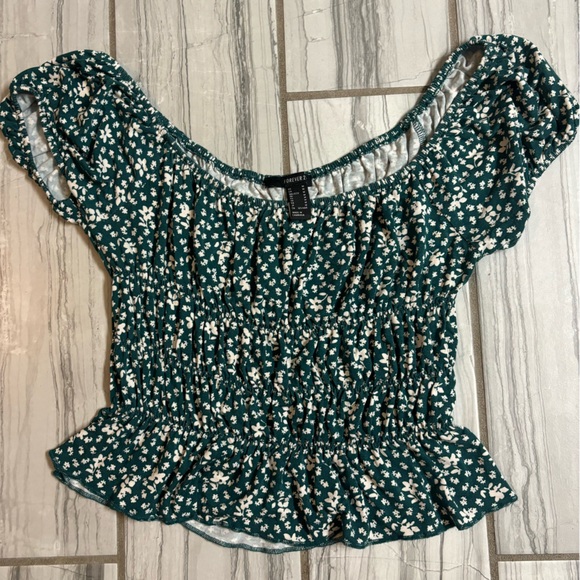 Forever 21 Tops - Cute little top